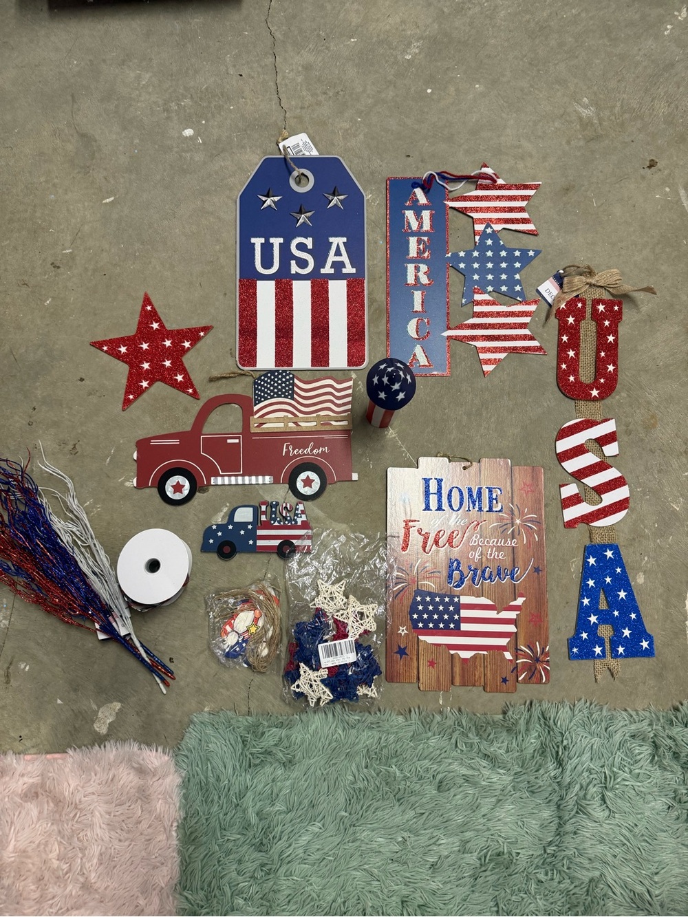 Patriotic USA Wooden Wall Decor Bundle - Red, White & Blue